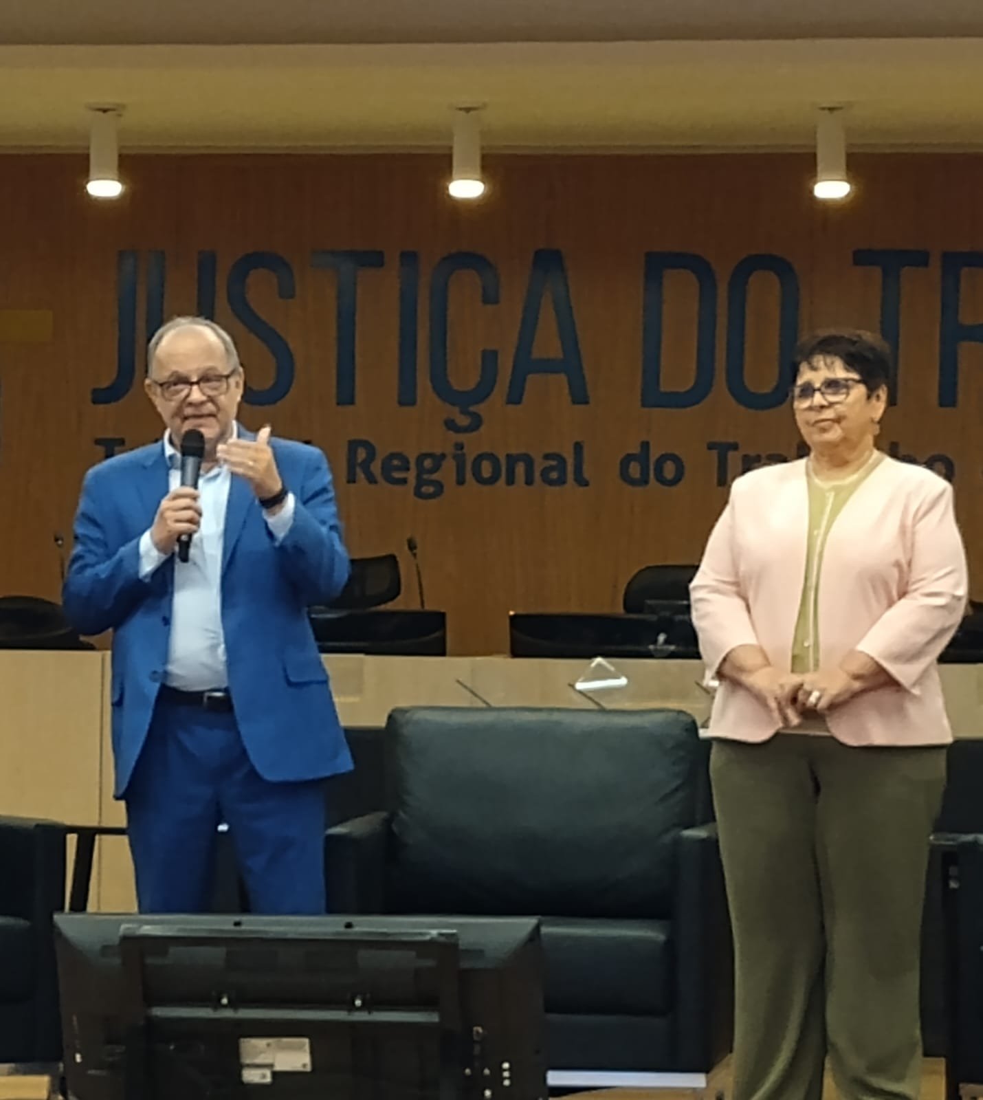 Dr. Nivaldo dos Santos e Bia de Lima